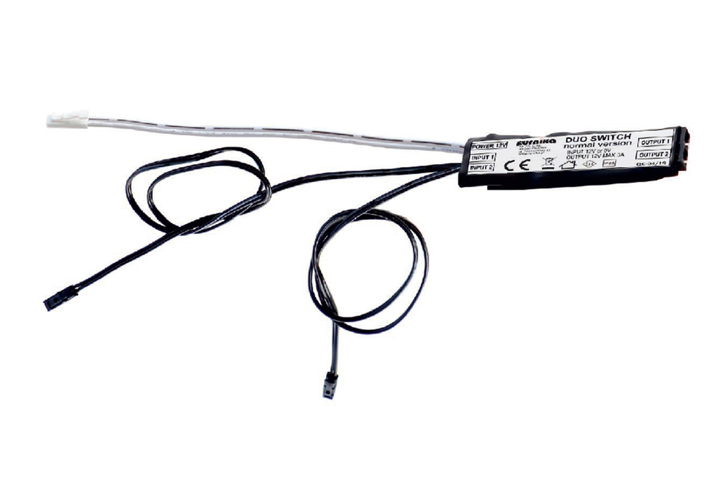DISPOSITIVO CONMUTADOR "DUO SWITCH" 12 V./3 A. C/PLUGS P/INTERRUPTOR NEGRO