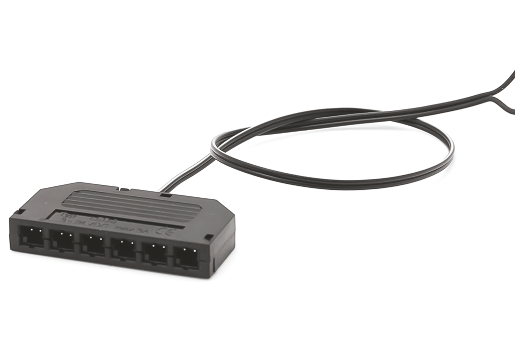 CAJA 6 CONEXIONES C/CABLE L0500 MM. C/PLUG MACHO NEGRO