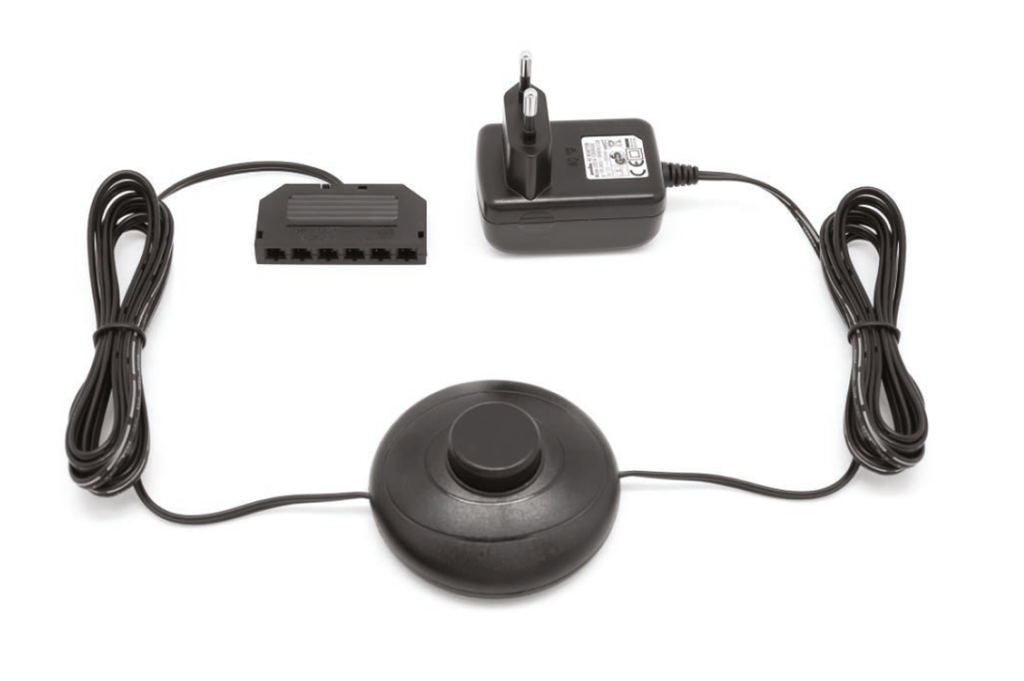 TRANSFORMADOR LED "PLUG" 06 W. C/CABLE 4000 MM. C/INTERRUPTOR PIE C/CAJA 6 CONEXIONES NEGRO
