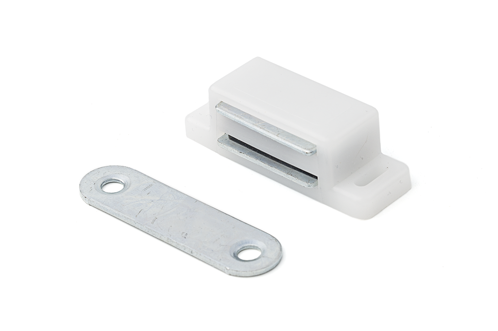 CIERRE IMAN SUPERFICIE RECTANGULAR 45X15X13 MM. P/4 KGS. M/T BLANCO