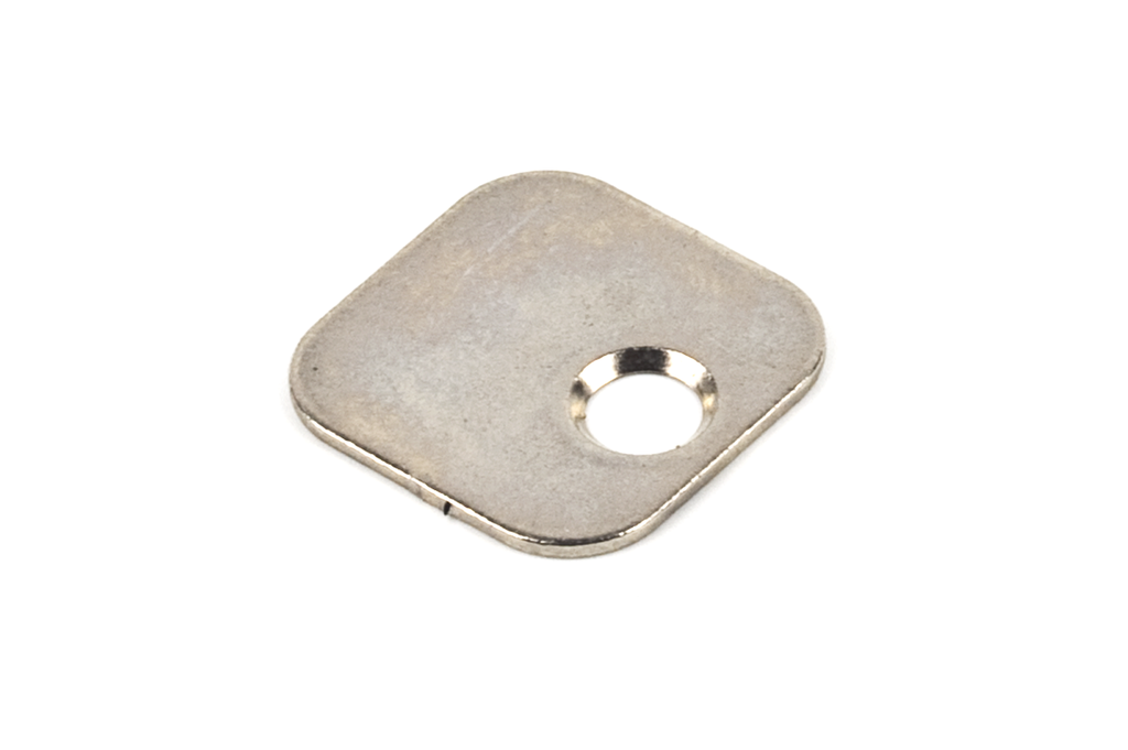 PLACA IMAN 20X20X1 MM. C/1 AGUJERO NIQUELADO