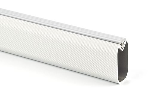 [0864026] BARRA COLGAR OVAL 30X15 MM. C/GOMA ALUMINIO PLATA MATE (EN 2.350 MM.)